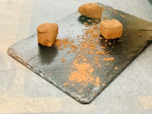 Trufas veganas at Kriti in Barcelona