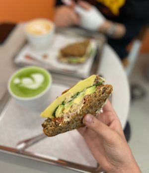 Vegan club sandwich y matcha latte at Matcha Gracias in Barcelona