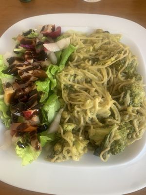 Plate of the day at Vegan Box in Faro