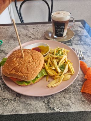  at Vegan Box in Faro