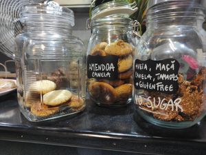 Cookies at Vegan Box in Faro