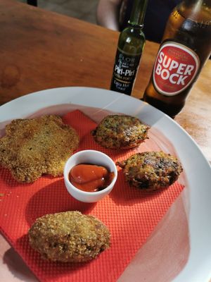 Rissois and pasteis de bacalhau at Vegan Box in Faro