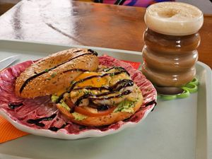  at Vegan Box in Faro