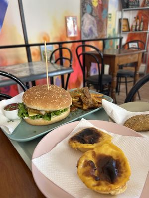 Seitan sandwich (back), pastel de nata (front)  at Vegan Box in Faro