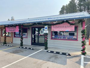 Exterior  at Just Chillin Frozen Yogurt in La Pine