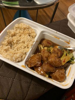 Chicken lunch special 😋 at Amitabha Vegan in Fresh Meadows