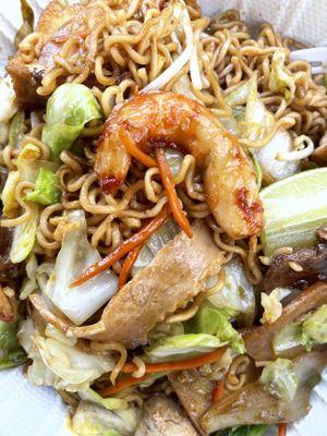 Combo stir fried ramen at Vegan Sun in Provo