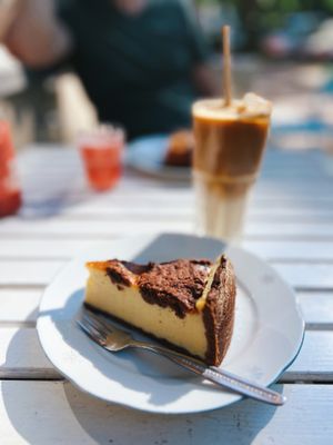 Zupfkuchen  at Cafe Vux in Berlin