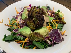 Umami salad at freshii in Lima