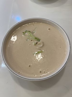   at Saenggak Boda Masitneun Jip in Seoul