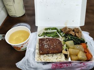 Vegetarian eel bento at GuānYīn Tíng SùShí 觀音亭素食 in Taipei