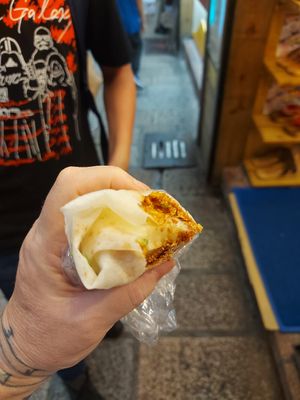 Yummmmmm! at A-Zhu Peanut Ice Cream Roll in New Taipei City