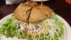 Earth burger at Down to Earth - Store and Deli in Kahului