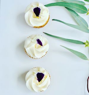 Cupcakes at Cake Vegan Bakery in Dover