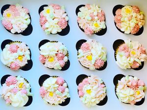 Cupcakes at Cake Vegan Bakery in Dover