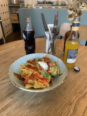 Entrance: tortilla chips with guacamole, vegan cheese and some sauce  at Zum Kleinen Esel in Bochum