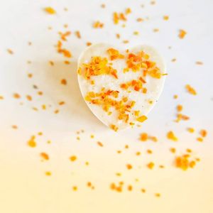 Vegan carrot cake trufle at Vegan Vacation in Bergen