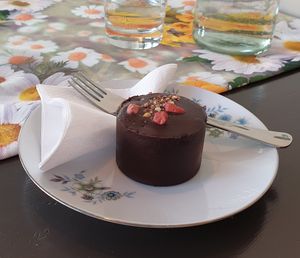 Snikers cake at Vegan Vacation in Bergen