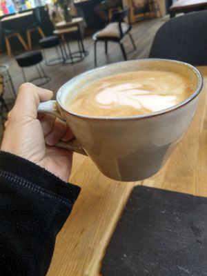 La photo ne rend décidément pas, quitte à me répéter, la tasse était vont énorme :D at Be Nuts in Brussels