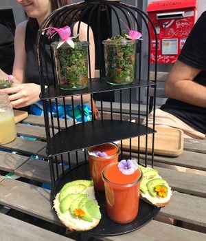 sur la photo vous avez 2 portions.  c’était assez peu pour le brunch...  at Be Nuts in Brussels