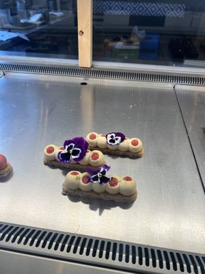 Floral   at Be Nuts in Brussels