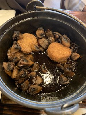 Ceramized mushroom and tofu in clay pot   at Huong Sen Lotus Vegetarian in Houston