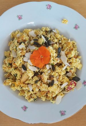 The cauliflowercouscous with a nice flower on top. Overpriced and not inspiring in taste and consistency  at Kato Gâteaux in Mechelen