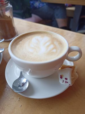 Almond cappuccino at Kato Gâteaux in Mechelen