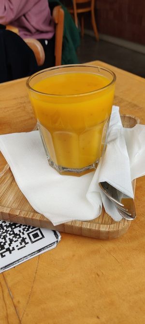 Fresh juice at Kato Gâteaux in Mechelen