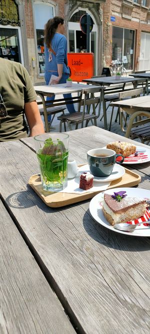  at Kato Gâteaux in Mechelen