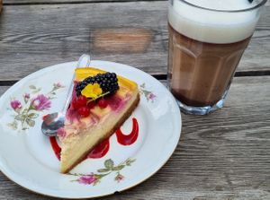  at Kato Gâteaux in Mechelen