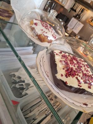  at Kato Gâteaux in Mechelen