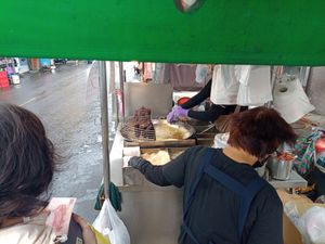  at LǎoPái BáiTáng Guǒ 老牌白糖粿 in Kaohsiung