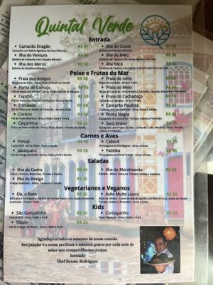 Opção Asilo Muito Louco. Cogumelo shitake com molho de mandioquinha muito saboroso e suco de morango com limão.  at Quintal Verde in Paraty