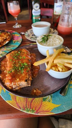 Berinjela a milanesa, sem queijo. Estava muito bom! at Quintal Verde in Paraty