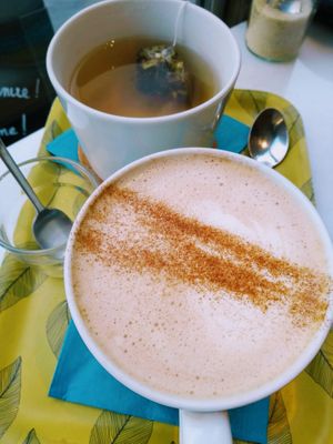 chai latte with oat milk at Bleu Olive in Paris
