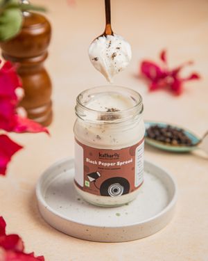 Katharos brings you a delectable handcrafted Cheese Spread.
• Made only using Cashews & Black pepper
• Use as dip/spread on wrap/Salad dressing/on fries, nachos
• No Preservatives at Katharos Foods in Mumbai