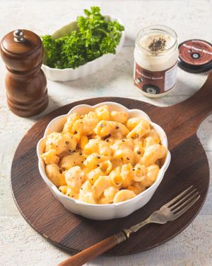 Cheesy Mac n Cheese using 3 ingredient Black Pepper Cheese Spread at Katharos Foods in Mumbai