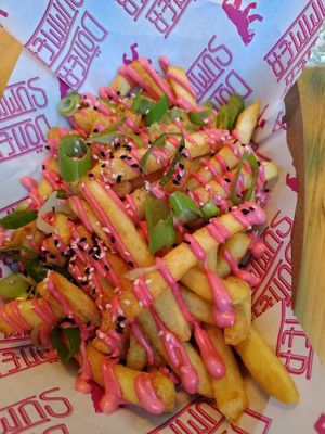 Chips with pink aioli (October 2022) at Döner Summer in York