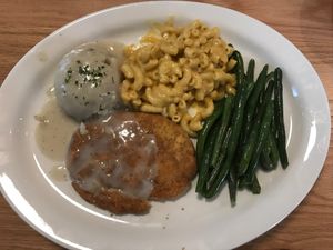 Chicken steak, mashed potatoes, Mac and Cheese, green beans. at Korny Vibes in Houston