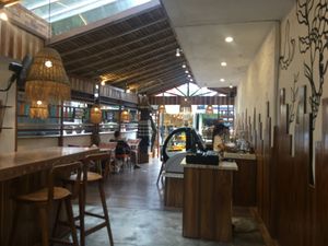 View to entrance at Coffee & Thyme in Ubud