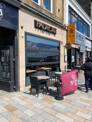 Outside at Padrone Pizza in Helensburgh