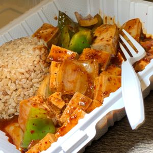 Lucky Tofu: Tofu, Lemongrass, Onions, Bell Peppers, House Brown Sauce, Brown Rice (or White), subbed Steamed Tofu for Wok-Seared Tofu at Loving Hut in Redlands
