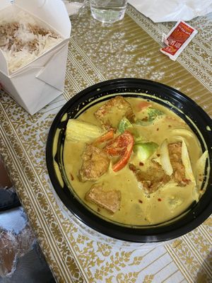 Yellow curry with tofu and rice  at M & P Thai Noodle in Lincoln City