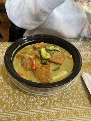 Green curry with tofu and rice  at M & P Thai Noodle in Lincoln City