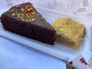 Vegan chocolate cake and Moroccan treat at Nujaila in Granada