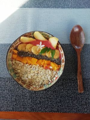 Summer smoothie bowl at Summer Cafe in Coron