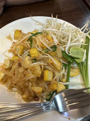 Tofu pad thai, no egg   at Eating Time in Koh Samui