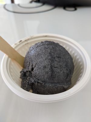Black sesame nice cream - rich and yummy at Mong Cha Cha Cafe 夢茶茶 in Central Singapore
