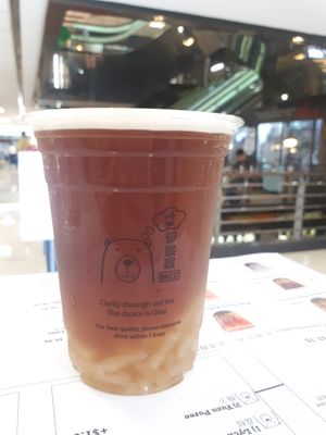 oolong lychee tea with pineapple nata de coco at Mong Cha Cha Cafe 夢茶茶 in Central Singapore